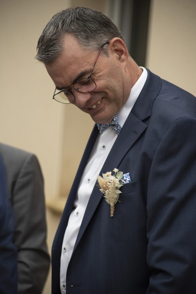 Marié à un mariage civil et intimiste à Petit-Mars, en Loire-Atlantique.